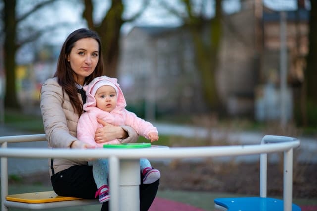 mom with child